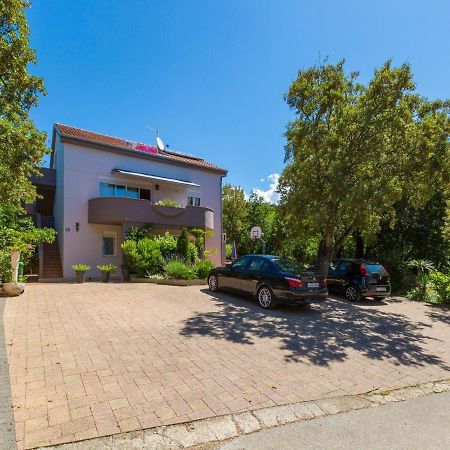 דראמליי Apartments Alin מראה חיצוני תמונה