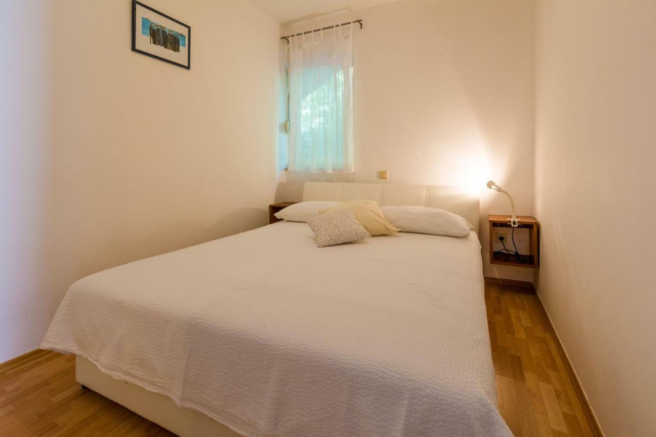 דראמליי Apartments Alin מראה חיצוני תמונה