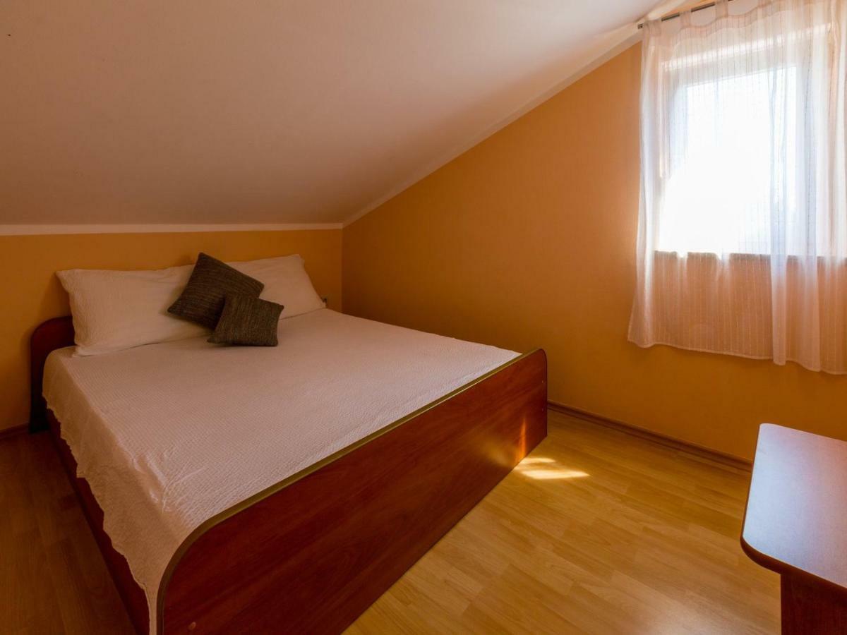 דראמליי Apartments Alin מראה חיצוני תמונה