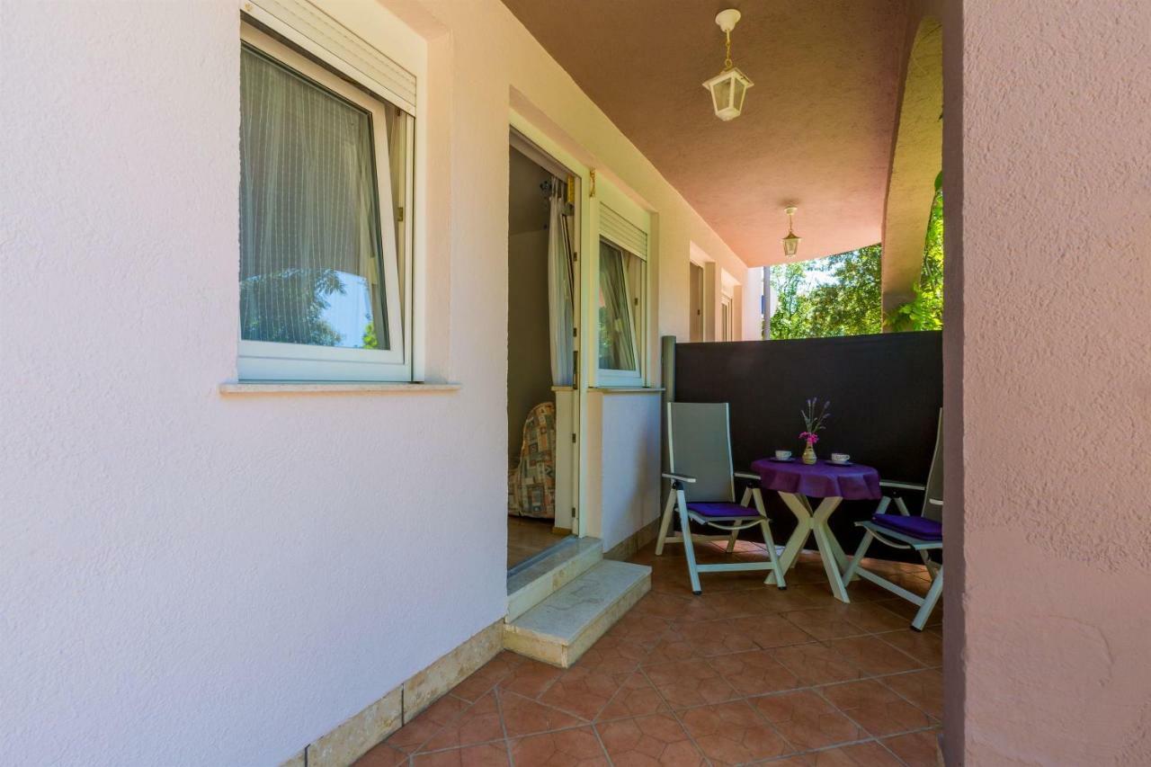דראמליי Apartments Alin מראה חיצוני תמונה