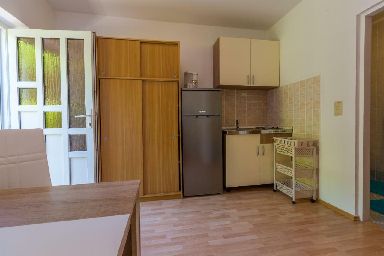 דראמליי Apartments Alin מראה חיצוני תמונה