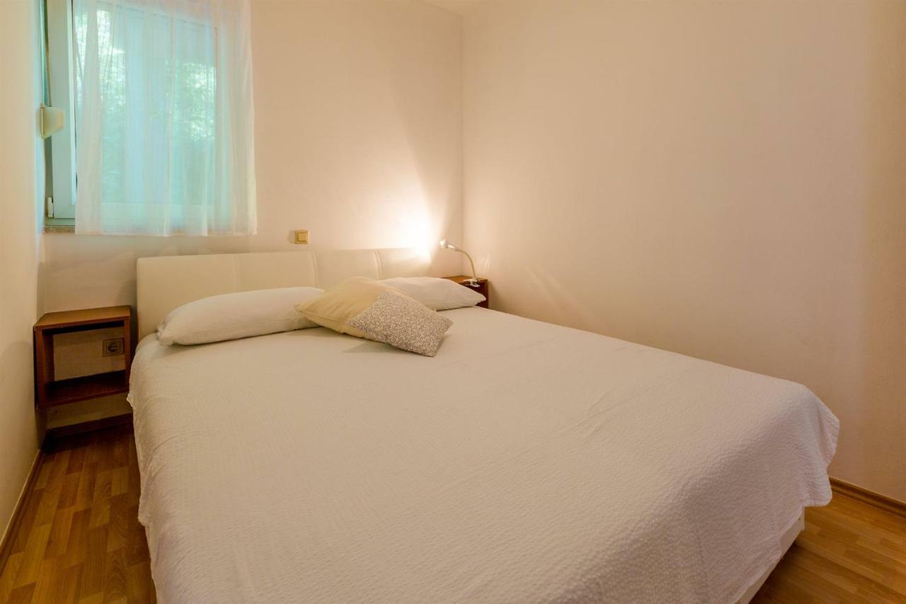 דראמליי Apartments Alin מראה חיצוני תמונה