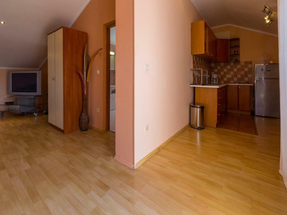דראמליי Apartments Alin מראה חיצוני תמונה
