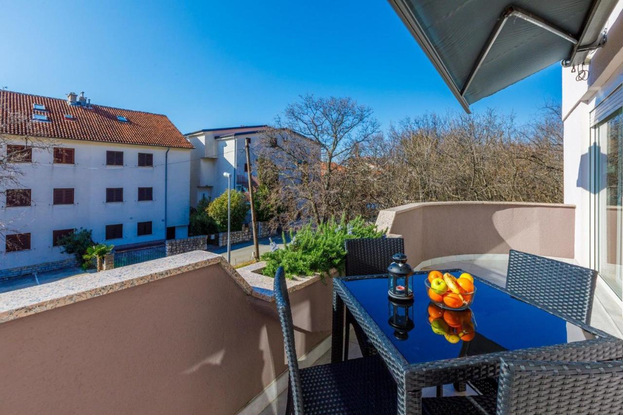 דראמליי Apartments Alin מראה חיצוני תמונה