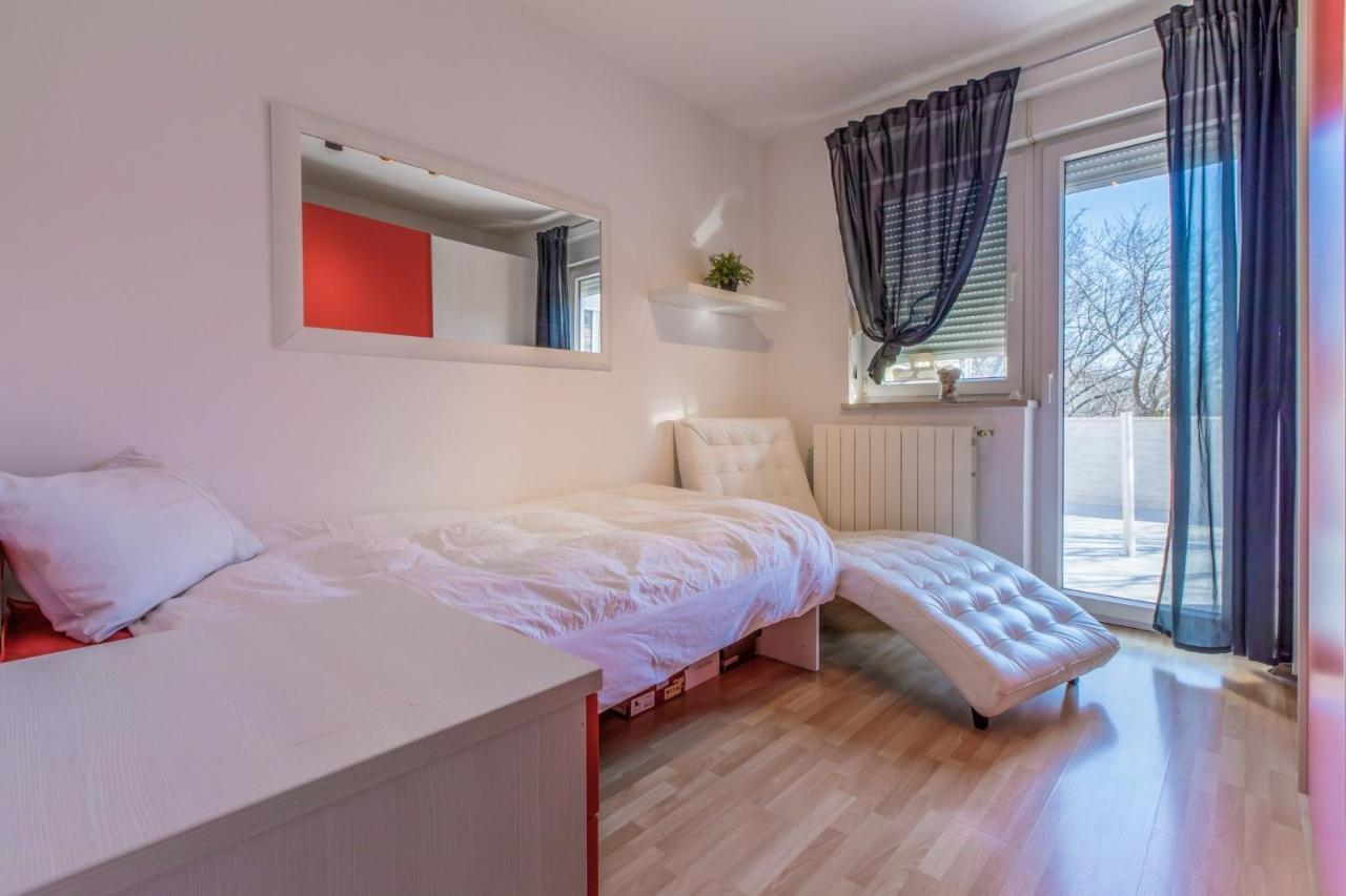 דראמליי Apartments Alin מראה חיצוני תמונה