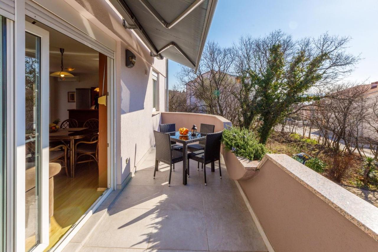 דראמליי Apartments Alin מראה חיצוני תמונה